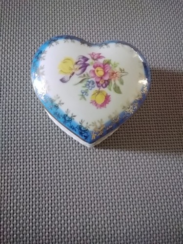 Vintage heart shaped floral - heart,