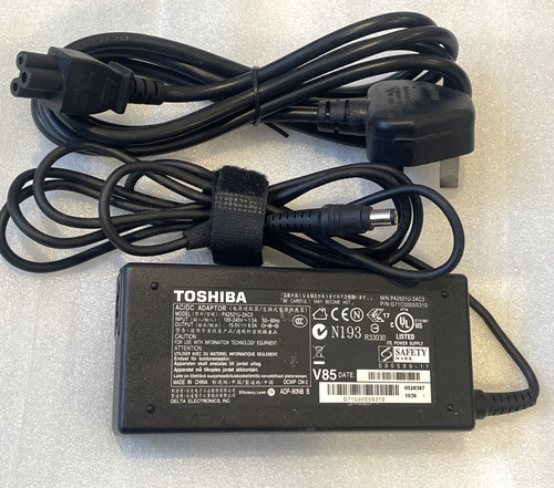 Toshiba 15v 90w - toshiba,