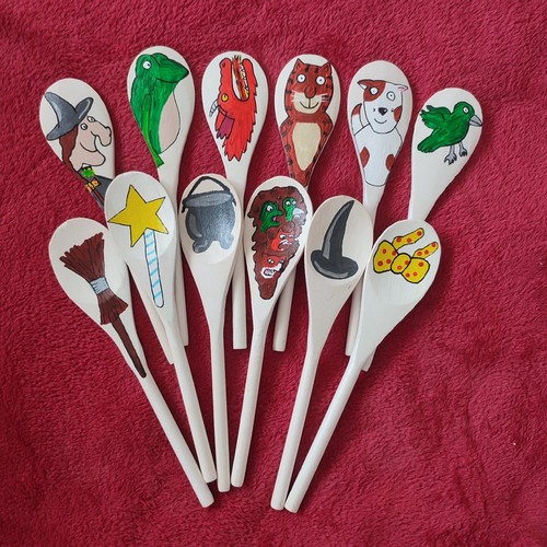 Room the broom hand painted - hand,