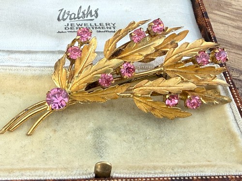 Vintage gold tone leaf - vintage,