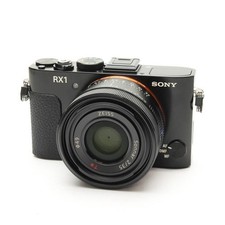 SONY Cyber-shot DSC-RX1 [Digital Camera]