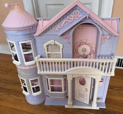 Working barbie folding - working,