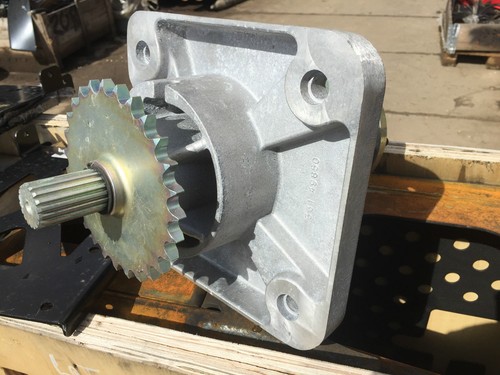 Jcb groundhog 6x4 stud hub - 5,