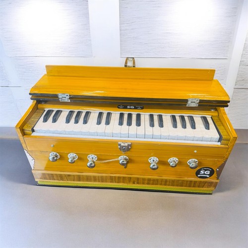 Musical harmonium keys 7 - sg, 39
