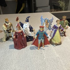 Papo & elc figures x 7 kings , queens , wizard & fairy mainly retired 