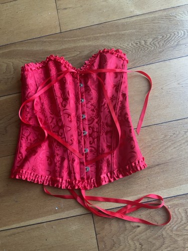 New very nice - new, ruffled