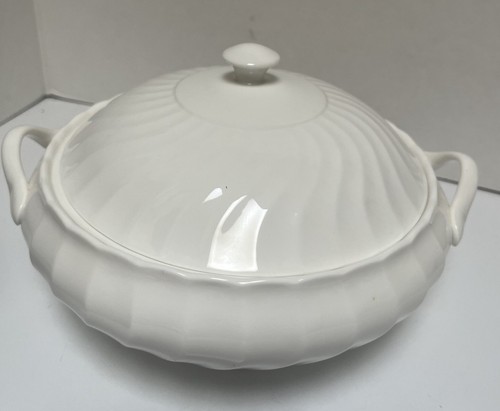 Wedgwood candlelight white - candlelight,