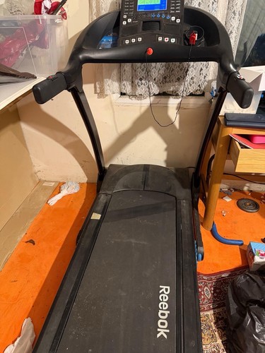 Reebok zr8 treadmill - reebok,