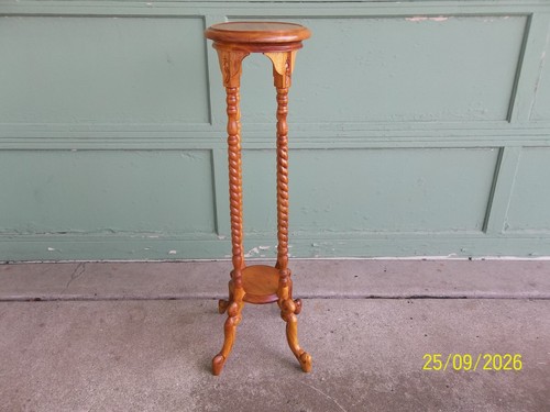Vintage tiered barley twist - vintage,