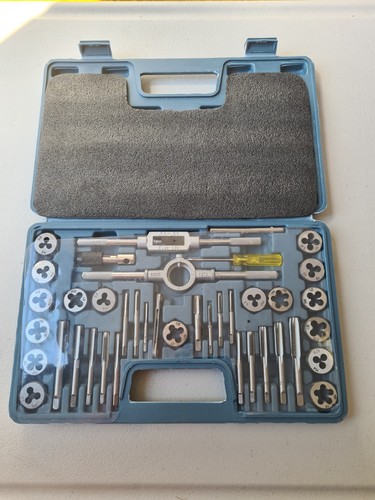Piece tap and die - tap, set