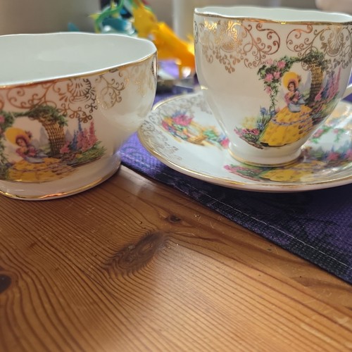 Crinoline lady cup - crinoline, saucer