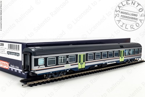 Vitrains 3289 coach passenger - coach,