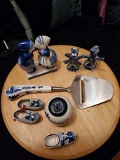 7 Pieces Random Delft ware all