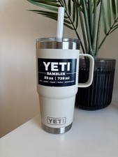Yeti Rambler 25 oz Navy Blue