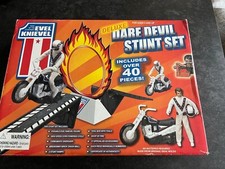 EVEL KNIEVEL DELUXE Dare Devil Stunt Cycle Set IDEAL TOYS CLASSIC 2005 
