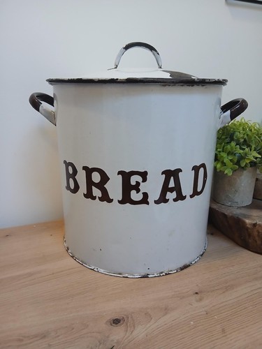 Round vintage english - round,