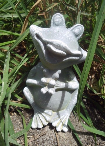 Latex frog mold - , plaster