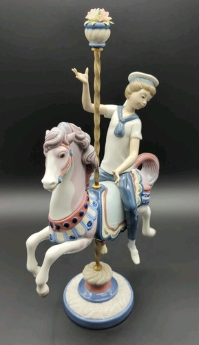 Lladro figurine 1470 boy - figurine,