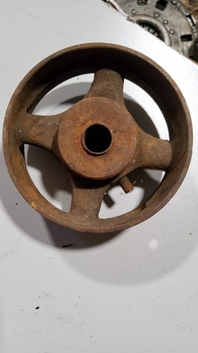 Cast iron pulley - cast,