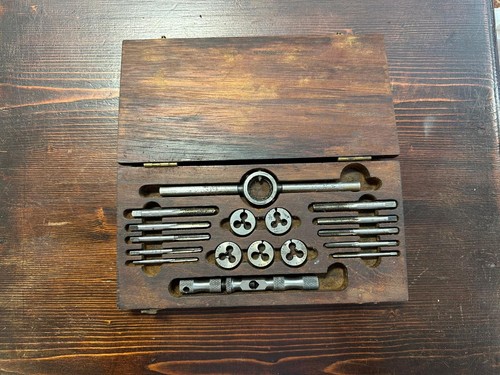 Vintage british tap die set - &,