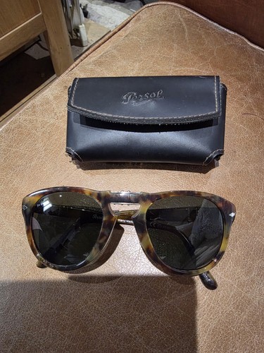 Persol tortoiseshell frame