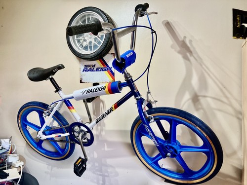 Team raleigh burner - raleigh, school