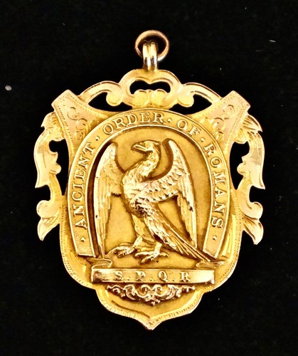 Superb 3gm 9ct - 9ct, masonic