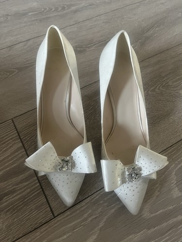 Cream shoes pointed toe - pointed,