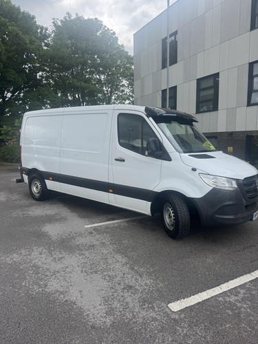 Mercedes sprinter van - mercedes,