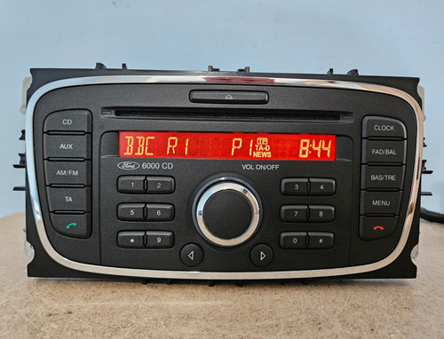 Ford 6000 car radio - cd,
