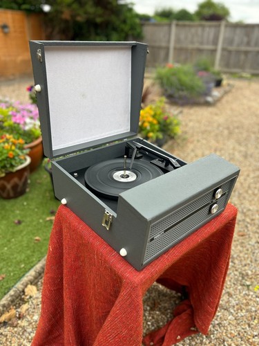 Lovely grey fidelity - lovely,
