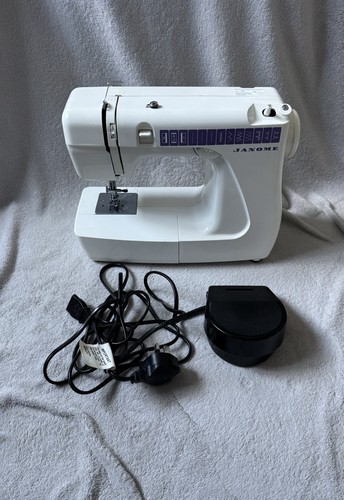 Janome 555 compact electric - compact,