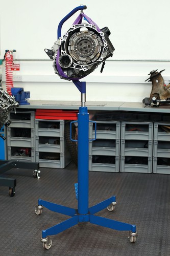 Transmission gearbox support - gearbox,