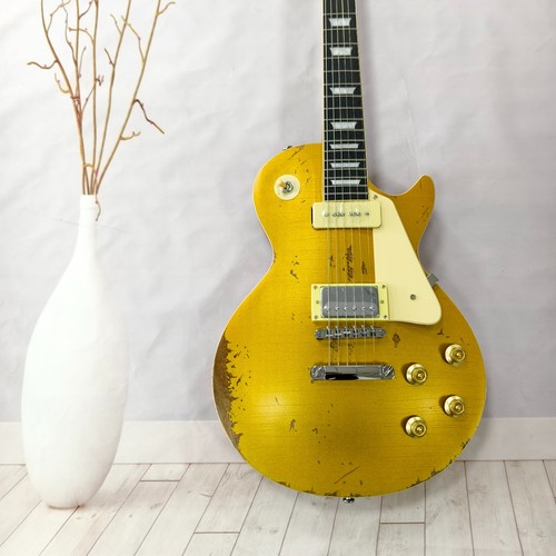 Vintage aged gold - top, style