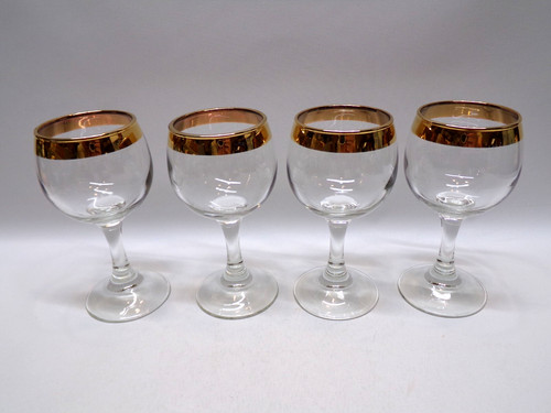 Set vintage gold rimmed - of, 4
