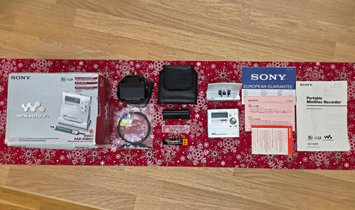 Sony r909 walkman - mz-r909,