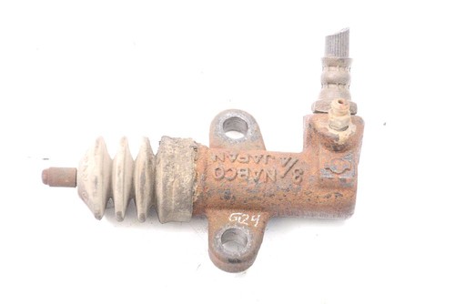 Clutch slave cylinder nissan - -,