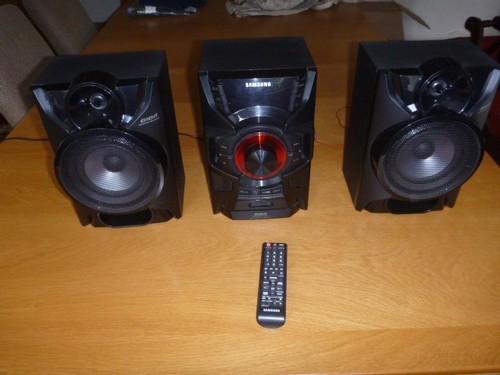 Samsung giga sound blast - blast, fm