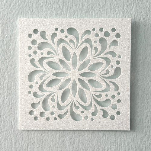 Square floral tile stencil - square,