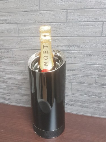 Moet chandon metal champagne - chandon,