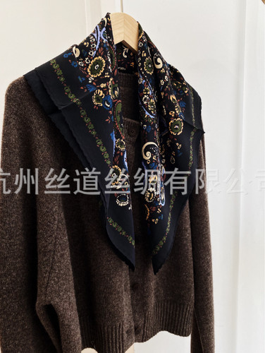 100 mulberry silk scarf - 100%,