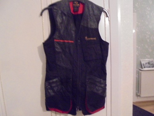 Used browning shooting vest - used,
