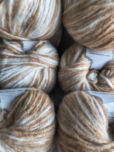 Wool yarn 8x50g ice - &,