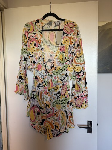 Never fully dressed paisley - never,