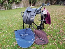 Kent & Masters DX Cob Dressage Saddle - 17.5" - Black - Adjust Gullet - N to XXW