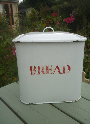 Vintage white enamel - vintage, brad