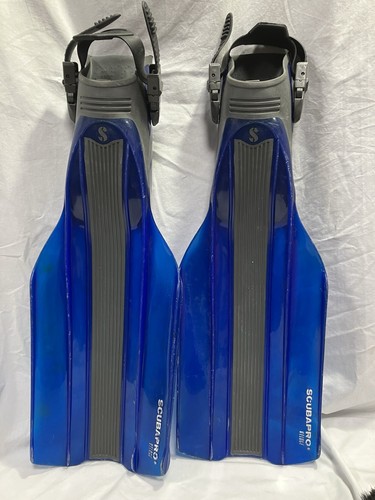 Scubapro twin jet style fins - scubapro,