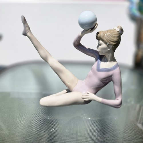 Lladro porcelain ballerina - porcelain,
