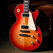 Gibson Les Paul 70s Deluxe (2022) | Cherry Sunburst Used