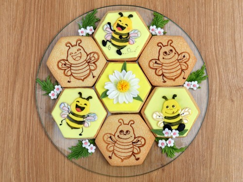 Bee set 4pc cutters - set,